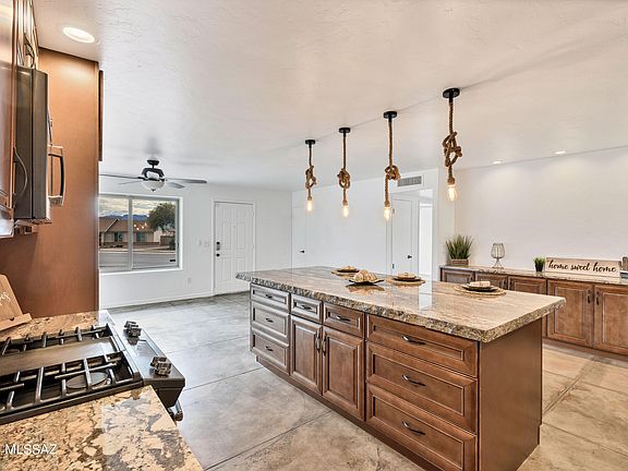 5th image of 6280 N Thyme Pl