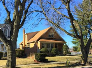 1026 Douglas Ave, Flossmoor, IL