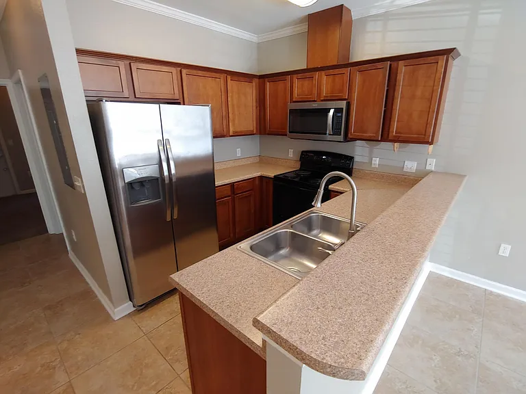 2400 Fred Smith Rd #306 — Photo 9