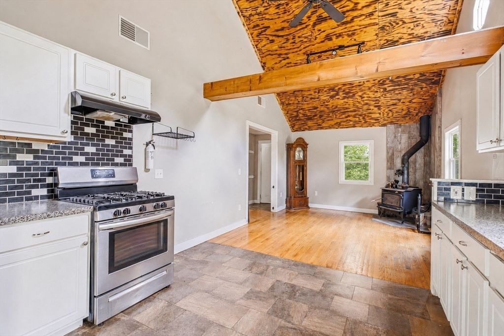 243 Maquan St, Hanson, MA - View 3