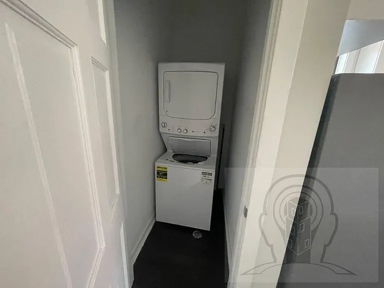 1010 W Dakin St #3 — Photo 6