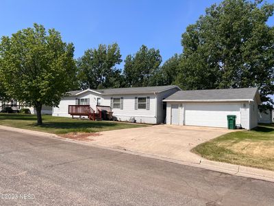 1101 34th St SW, Watertown, SD, 57201