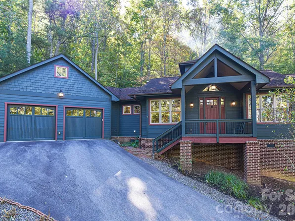 39 Oak Hollow Dr, Asheville, NC 28805