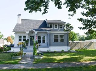 3232 Richmond Ave, Mattoon, IL 61938