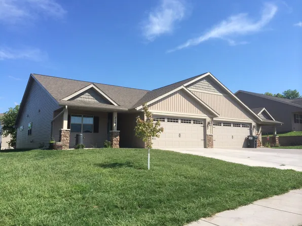 3135 White Oak Ln, Eau Claire, WI 54703