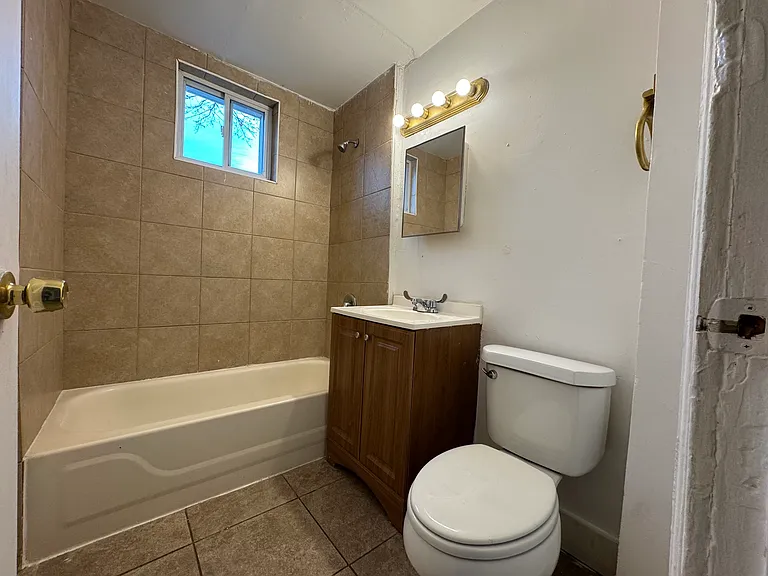 260 Hillside Ave #B4 — Photo 6