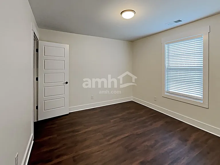 1104 Westlawn Blvd — Photo 16