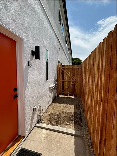 1435 N Ave 47 Photo 1