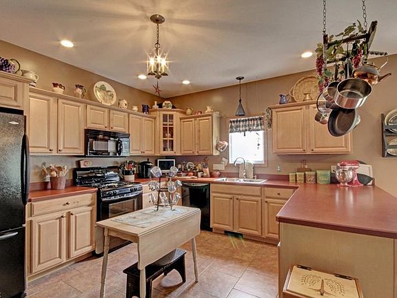 3rd image of 1863 Mallard Ln #1863