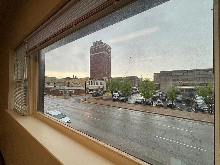 611 Ohio St — Photo 7