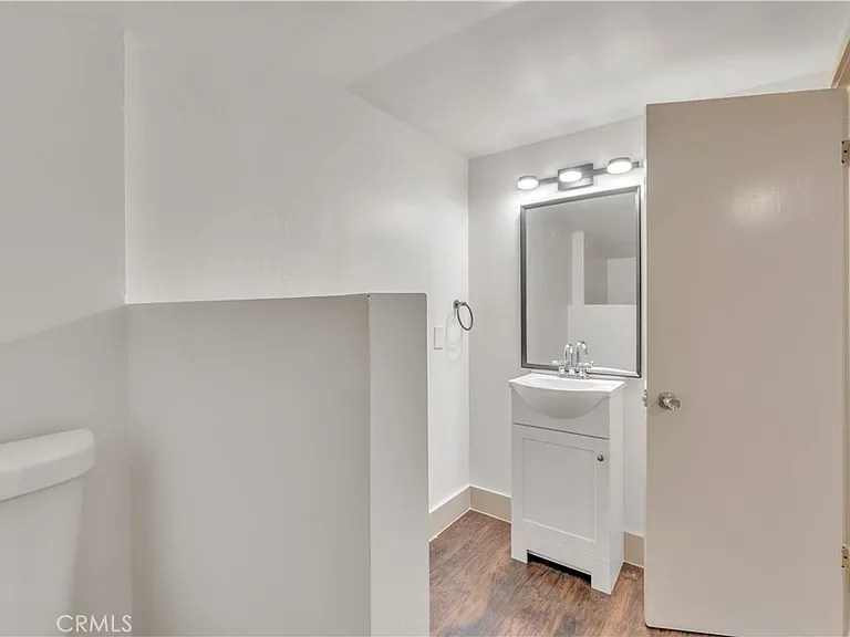11944 Hesby St — Photo 44
