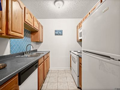 4518 Y A Tittle Ave APT 17, Baton Rouge, LA, 70820