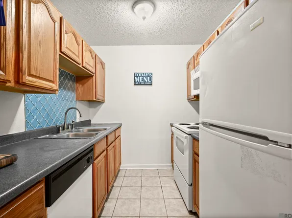 4518 Y A Tittle Ave APT 17, Baton Rouge, LA 70820
