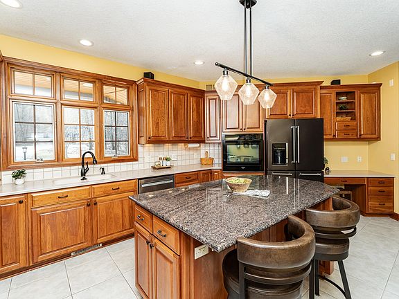 4th image of 7005 Halifax Ln NW
