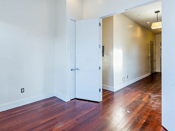 000_126_grattan_street_4r-6