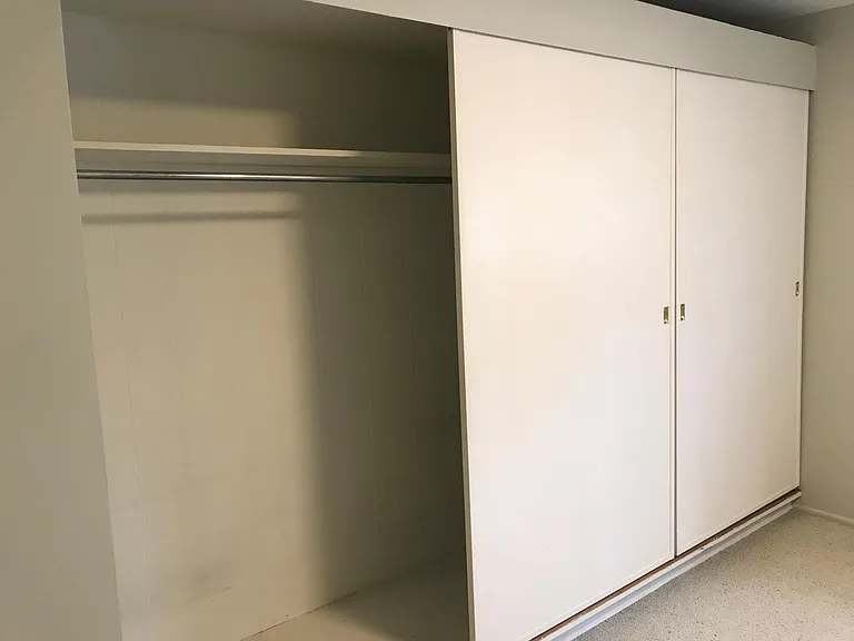 Bedroom huge closet
