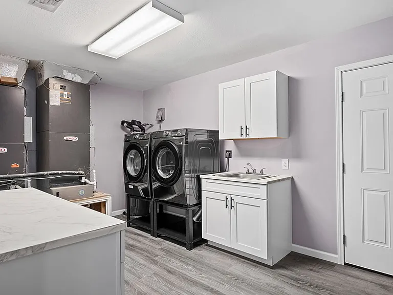123 FM 480 — Photo 23