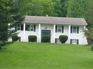 7090 S Cleveland Massillon Rd, Clinton, OH 44216