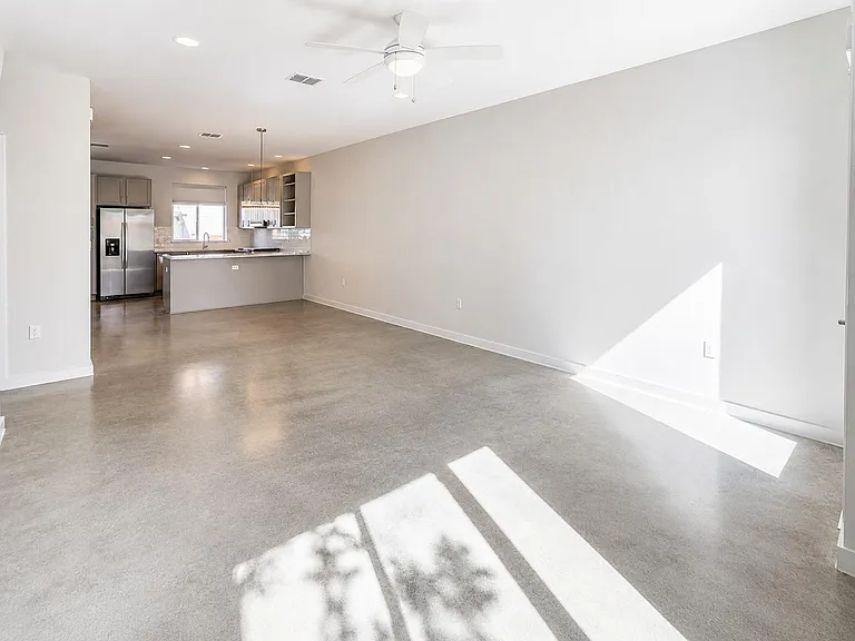 801 N Bluff Dr #40 — Photo 13