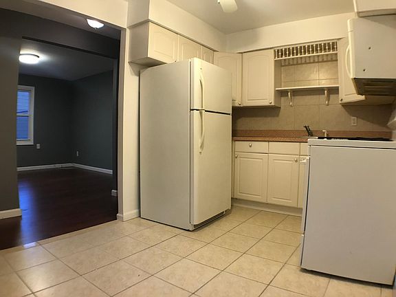 4th image of 575 Klondike Ave