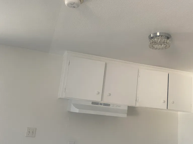 2460 Angela St #4 — Photo 10