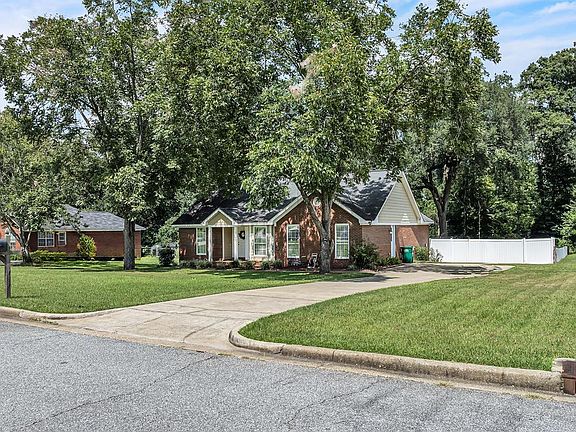 2nd image of 190 Mayfield Dr