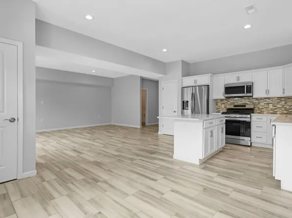 165 Lakeside Rd #4, West Milford Twp., NJ 07421