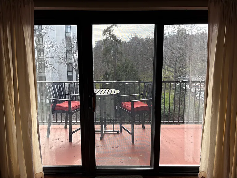 1815 William Howard Taft Rd #506 — Photo 5