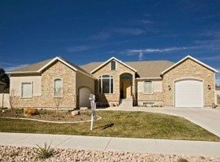 10322 McKinley Park, South Jordan, UT 84095
