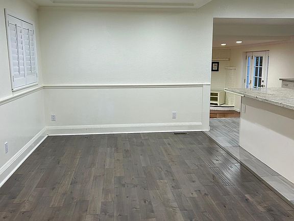 4th image of 4962 Alan Ave
