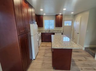 4409 S 27th St #G10, Lincoln, NE 68512