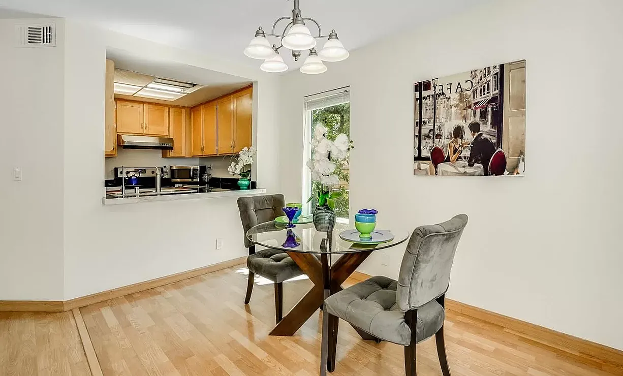 3 bed, $1,199 — Photo 2
