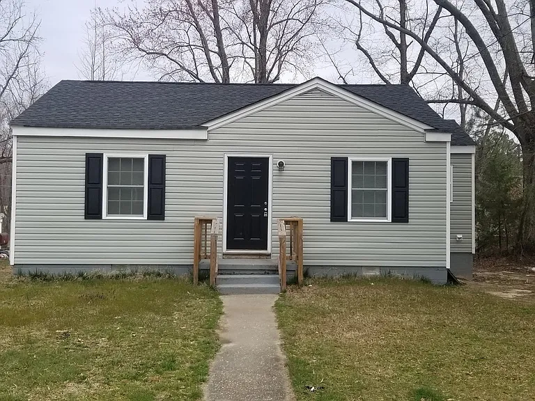 501 Moncure Ave — Photo 1