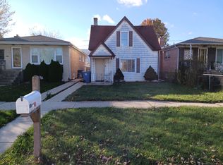 7748 Newland Ave, Burbank, IL 60459