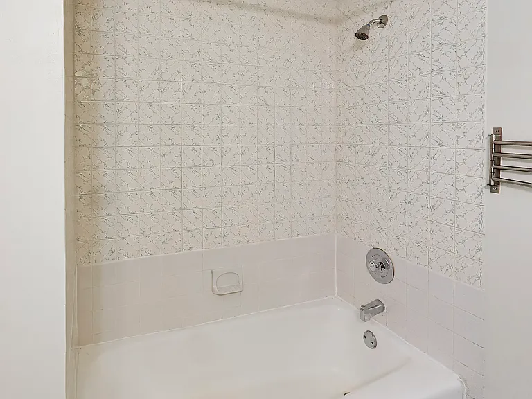 1526 Carrol Ct — Photo 22