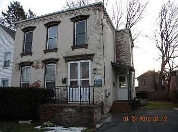 4th image of 127 Hammond St