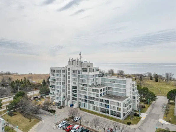 45 Cumberland Ln #311, Ajax, ON L1S 7K3