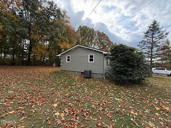 4th image of 201 Pecanwood Dr