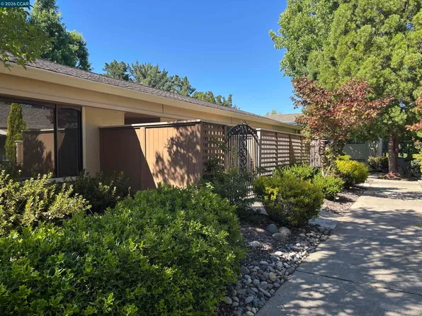 1148 Fairlawn Ct APT 3, Walnut Creek, CA 94595