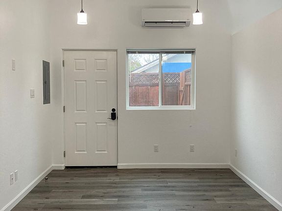 3rd image of 620 La Sierra Way #B