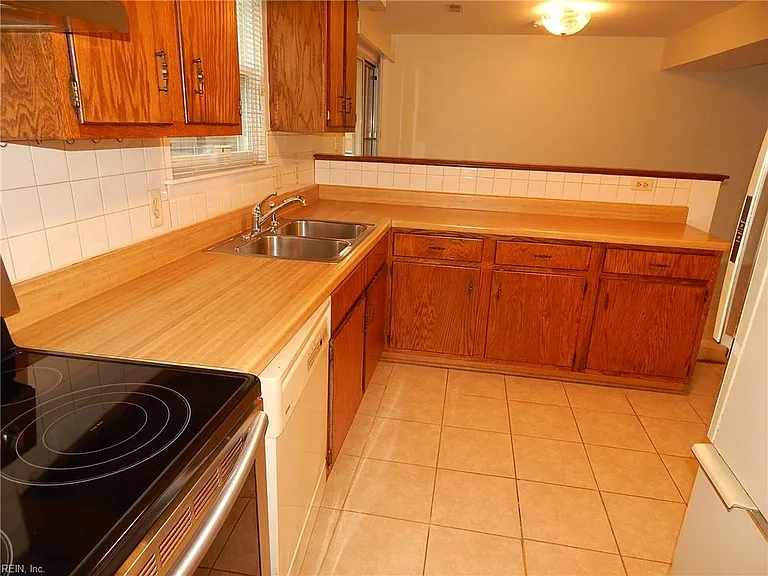 115 Don Juan Cir — Photo 8