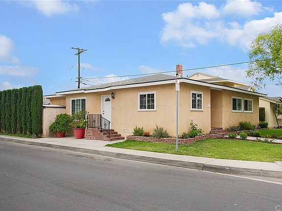 2nd image of 1204 Cranbrook Ave