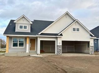 12416 Amber Dr, Rogers, MN 55374