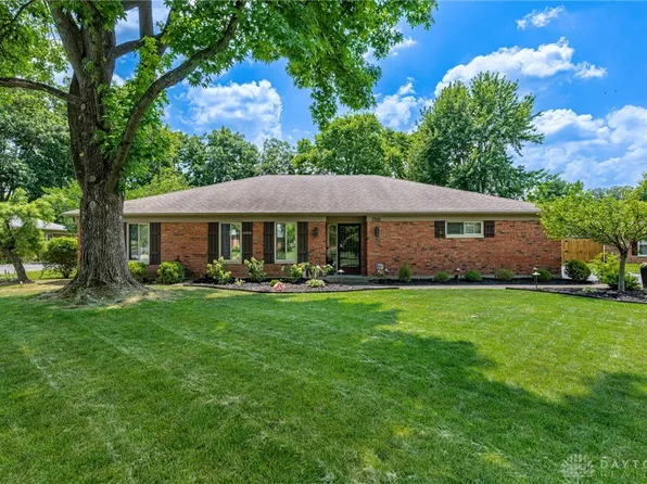 1310 Penbrooke Trl, Dayton, OH 45459