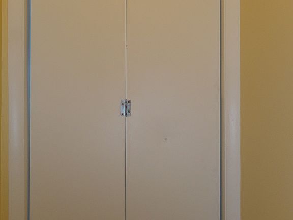FOLDING DOORS TOP OF STAIRS