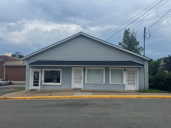 103 Meadow Ave