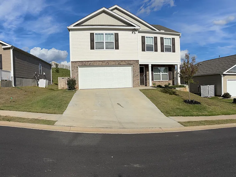 311 Ashwood Way — Photo 2