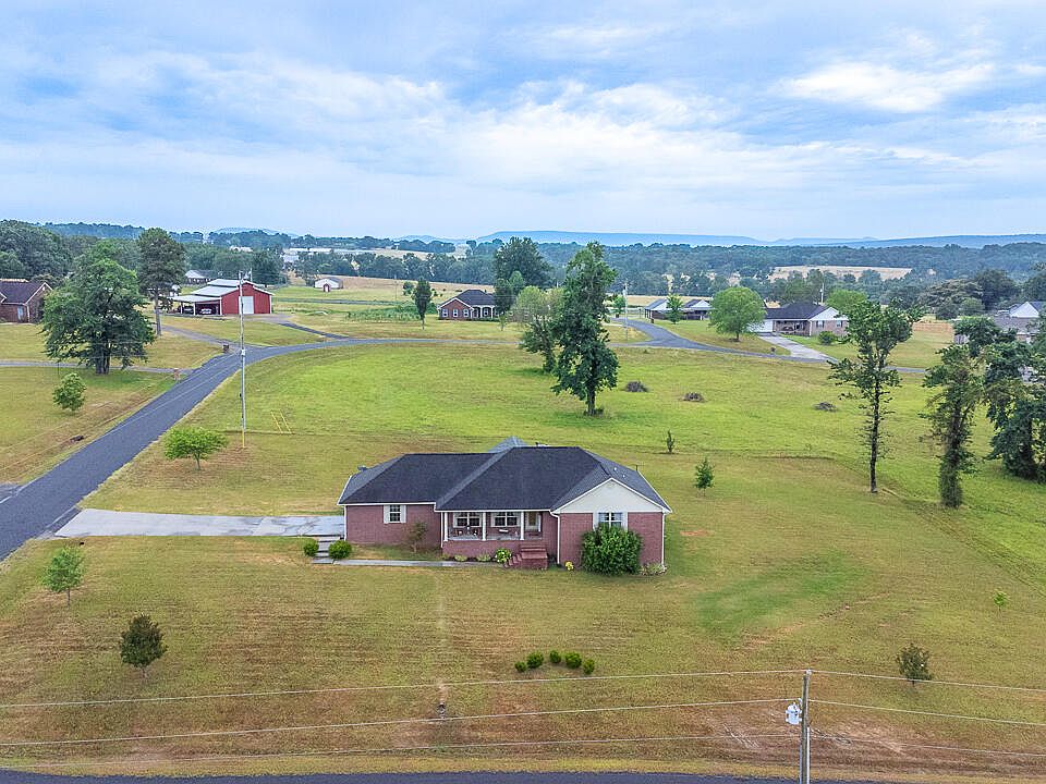 1st image of 115 W Clover Leaf Dr