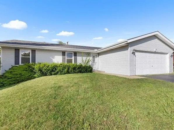 2824 Bluffside Dr, Rockford, IL 61109