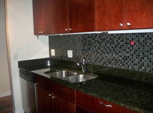 2800 44th St W #404, Minneapolis, MN 55410